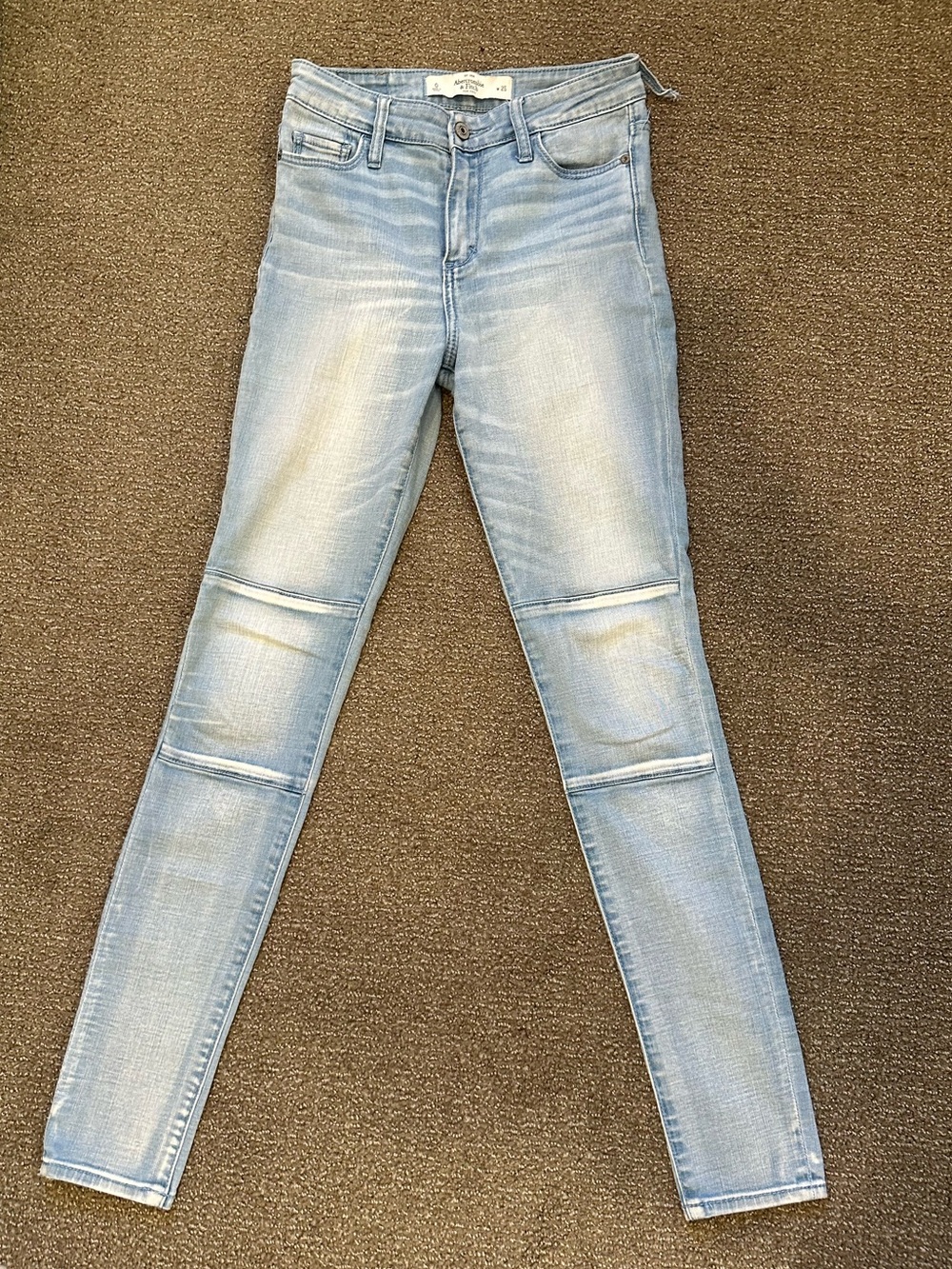 A&F Light Wash Women's Skinny Jeans